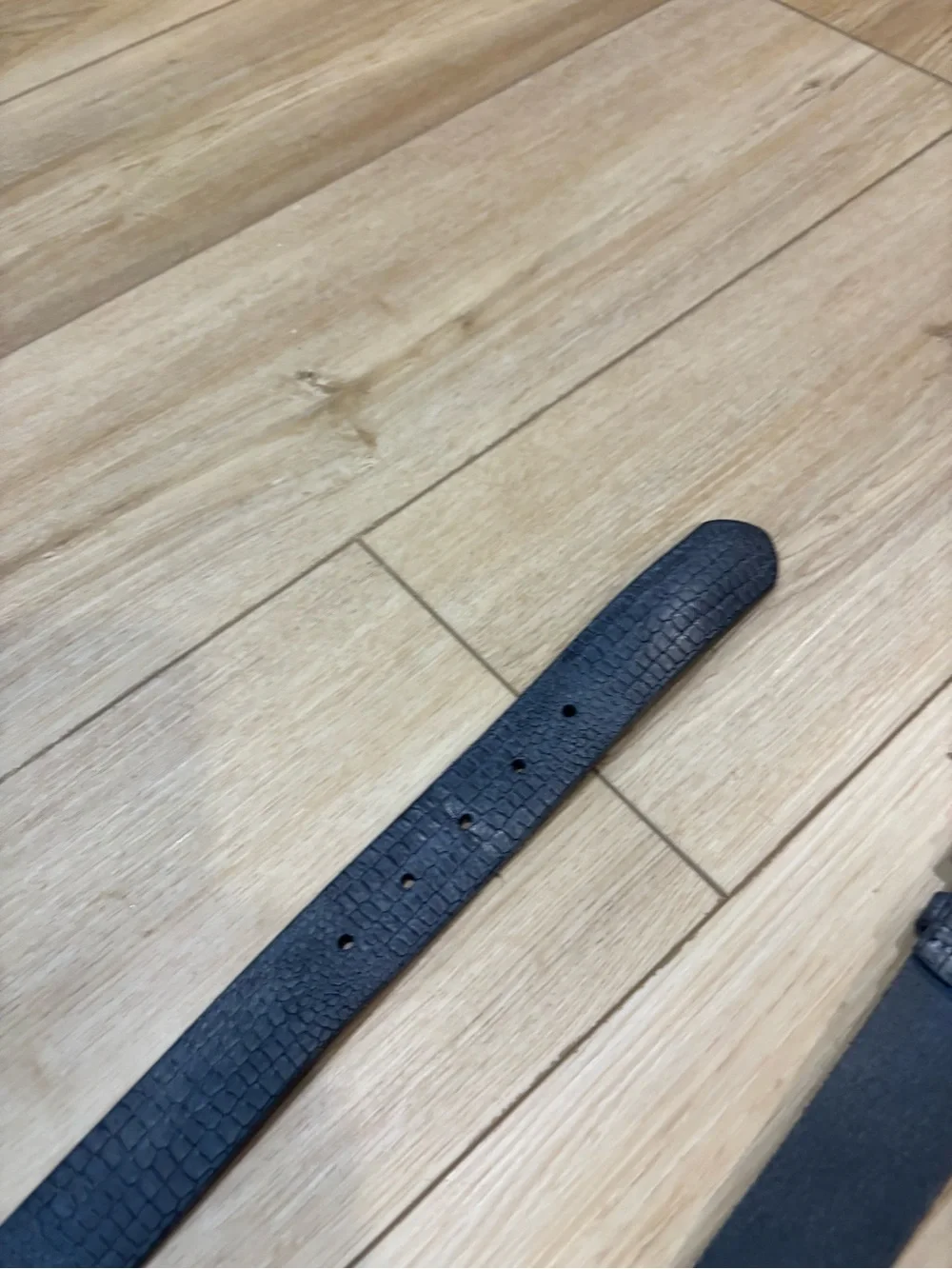 johnnie-O Belt Mens 40 Lizard Embossed Leather Gray Made in USA